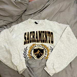 Sacramento Crop crew neck